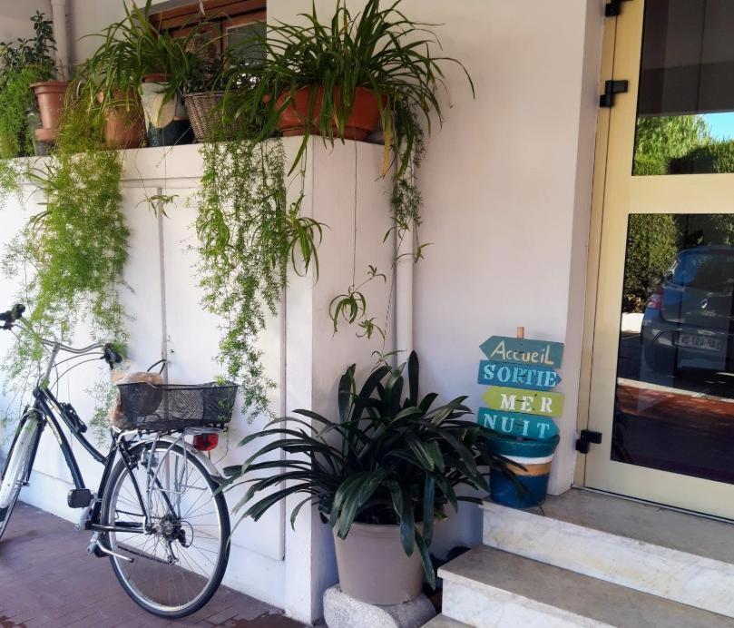 Hotel Restaurant Brasilia Cagnes-sur-Mer Ngoại thất bức ảnh